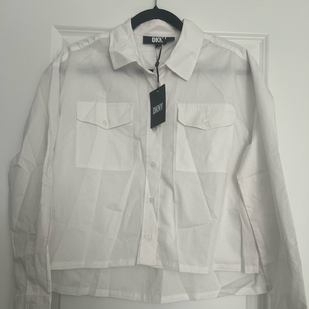 NWOT- DKNY BASIC WHITE BUTTON DOWN SHIRT - image 1